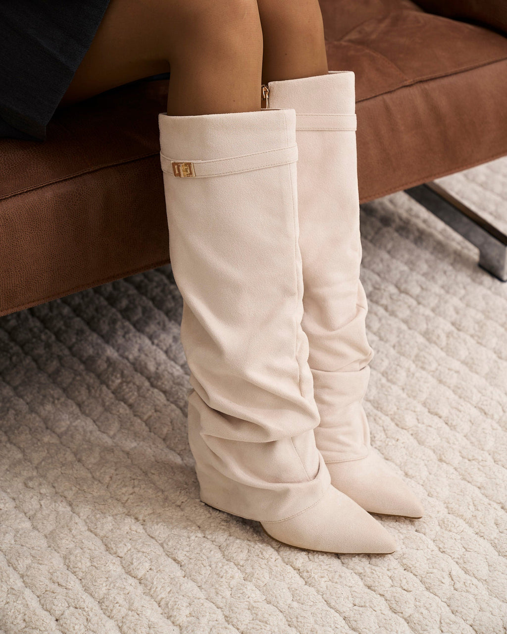 Avery | Soft Suede with Relaxed Drama
